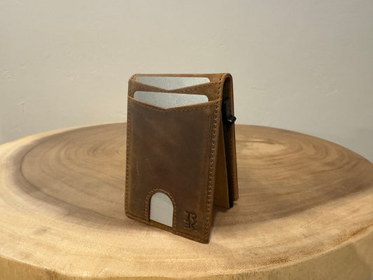 5 Essential Items Every Man Should Carry in a Minimalist Wallet